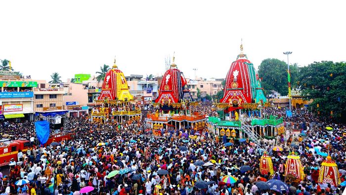 রথযাত্রায় পুরীতে ভক্তদের ভিড়