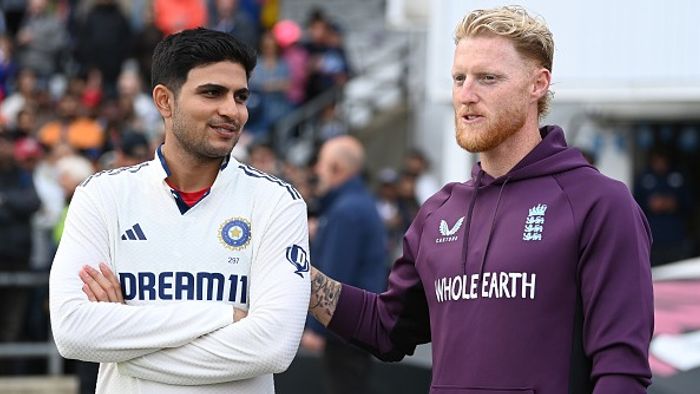 ফ্রেমে ভারতের অধিনায়ক শুভমান গিল (বাঁয়ে) এবং ইংল্যান্ড অধিনায়ক বেন স্টোকস
