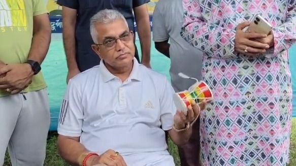 ইঙ্গিতবাহী দিলীপ