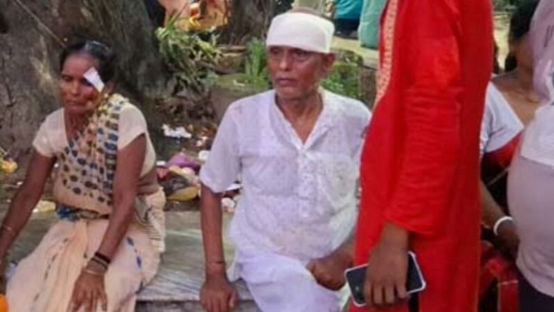 দিনহাটায় উল্টোরথে বিপত্তি, ভেঙে পড়ল রথের চূড়া; জখম ২