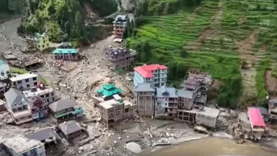 হিমাচলে আরও মৃত্যুমিছিল, প্রকৃতির তাণ্ডব চলছে, এখন কী পরিস্থিতি? হিমাচলে আরও মৃত্যুমিছিল, প্রকৃতির তাণ্ডব চলছে, এখন কী পরিস্থিতি?