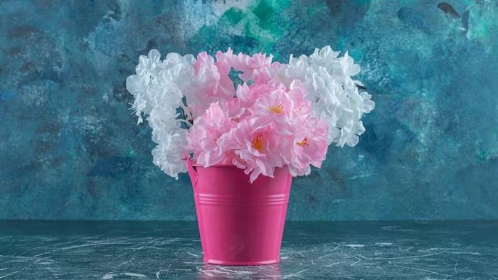 বাড়িতে এমন ফুলদানি থাকলেই কিন্তু...