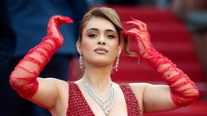 Best Love Zodiacs: চোখেই প্রেমের যাদু থাকে এই রাশির।