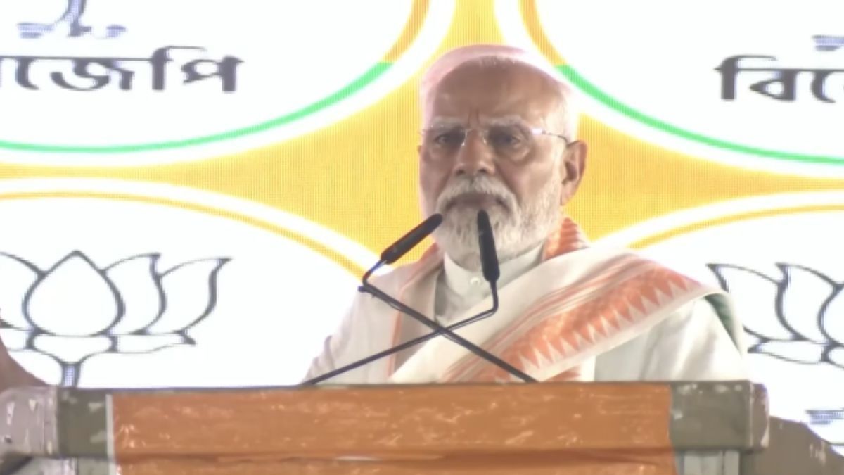 'বাঙালি হেনস্থা'র পাল্টা 'বাংলাদেশি অনুপ্রবেশ', 'অস্মিতা' ইস্যুতে মোদীর স্ট্র্যাটেজি কী?