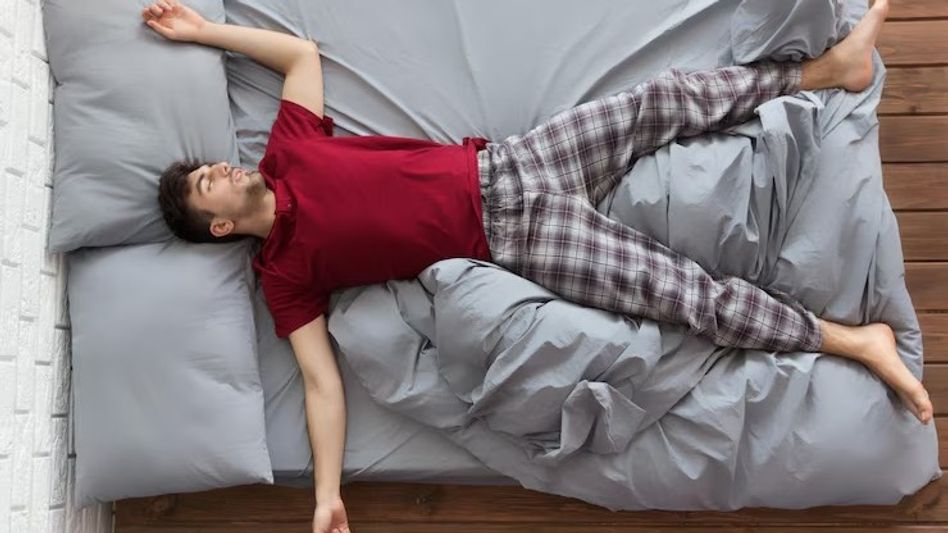 আপনি কি পাশ ফিরে ঘুমোন? আপনার চরিত্র তাহলে এরকম আপনি কি পাশ ফিরে ঘুমোন? আপনার চরিত্র তাহলে এরকম