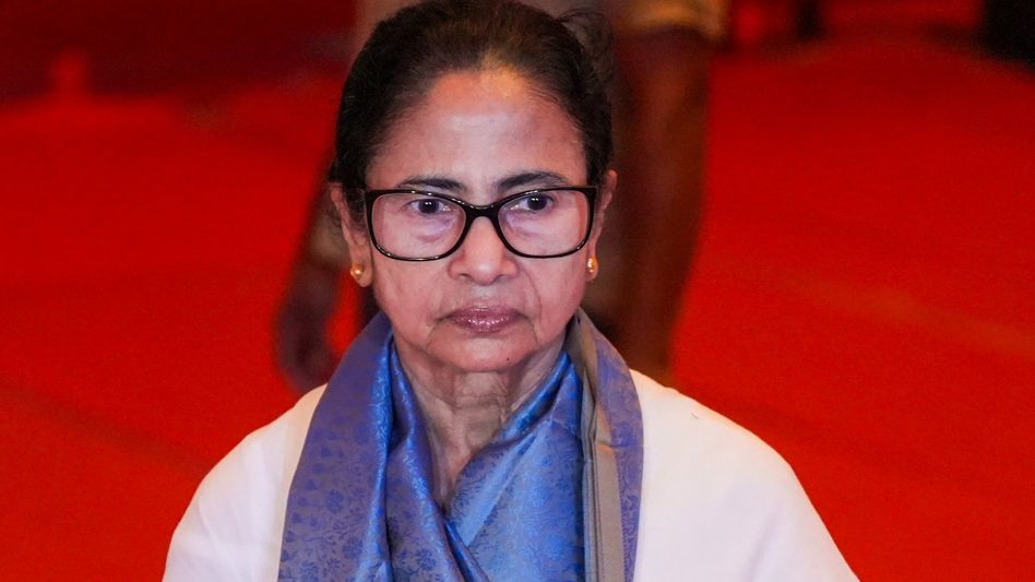 মমতাকে নিয়ে  দীপক ঘোষের বিতর্কিত বই 'Banned', বড় নির্দেশ আদালতের   মমতাকে নিয়ে  দীপক ঘোষের বিতর্কিত বই 'Banned', বড় নির্দেশ আদালতের