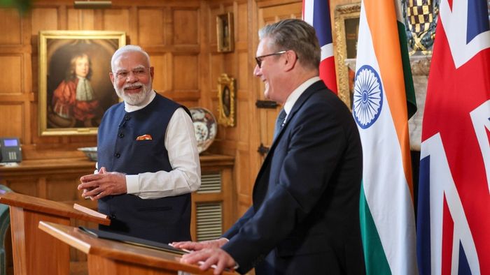 প্রধানমন্ত্রী মোদী ও কিয়ার স্টারমার