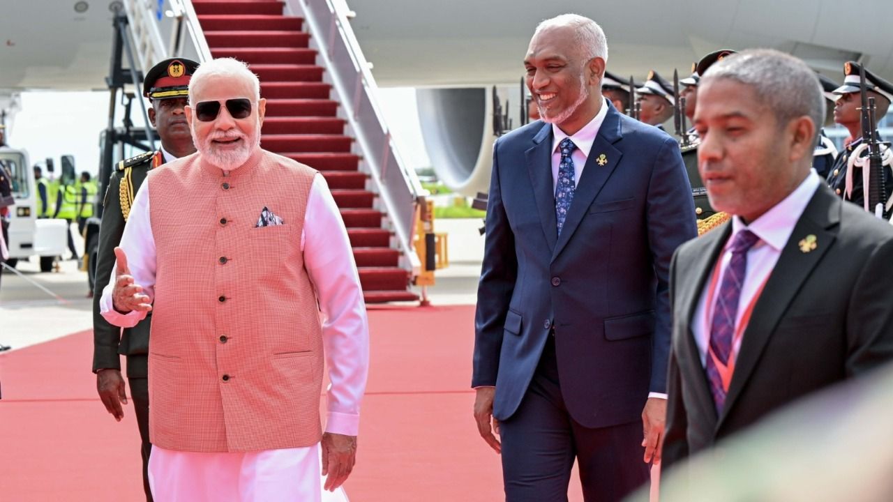 'ইন্ডিয়া আউট’ থেকে ‘বিশ্বস্ত বন্ধু’, ২ বছরে কীভাবে ভোলবদল মলদ্বীপের? 