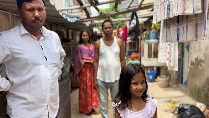 'বাংলায় কথা বললেই তুলে নিয়ে যাচ্ছে,' গুরুগ্রামে টার্গেটে শুধু 'বাঙালি মুসলিমরা'? Ground Report