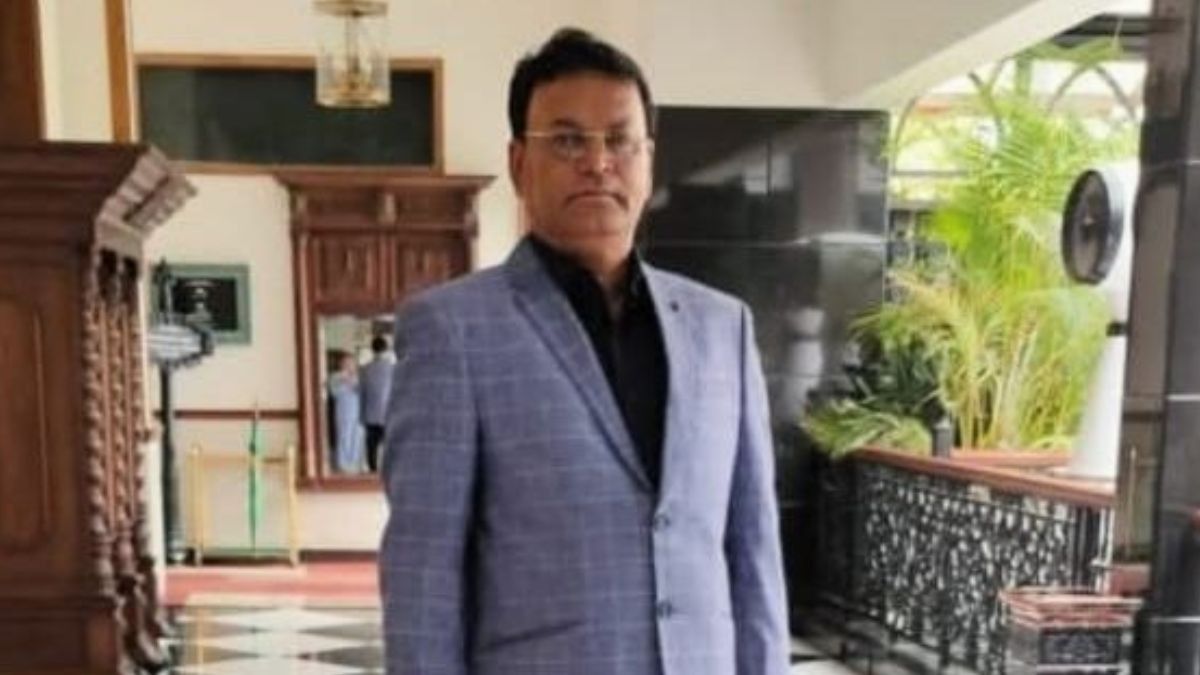 কব্জি থেকে হাত বাদ, কোন্নগরে TMC নেতাকে কুপিয়ে খুন