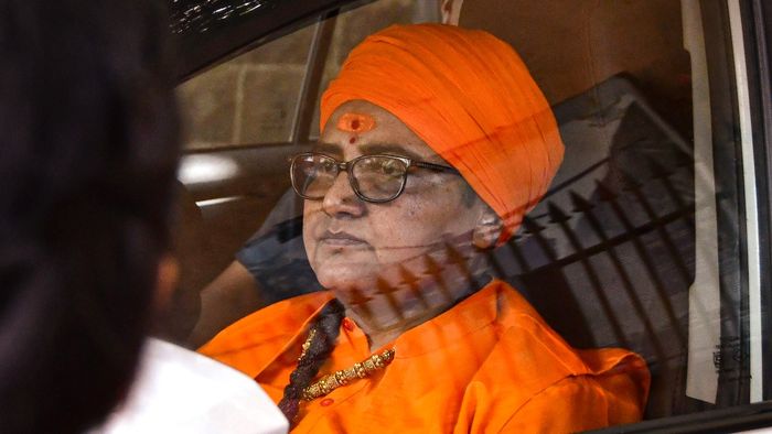 সাধ্বী প্রজ্ঞা এবং কর্নেল পুরোহিতের বিরুদ্ধে কোনও প্রমাণ পাওয়া যায়নি