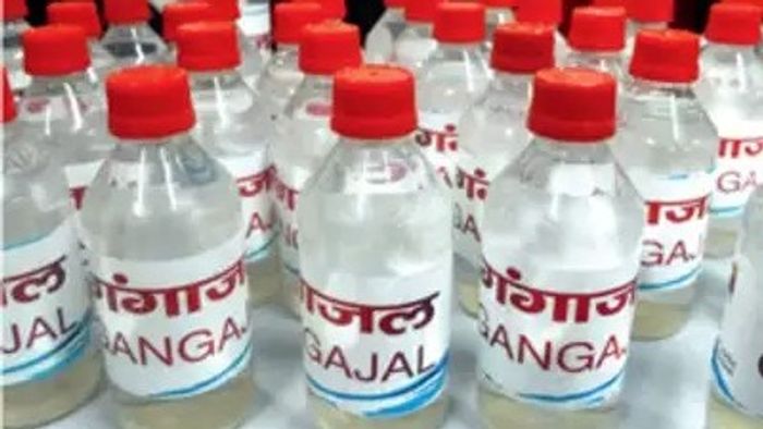 বাড়িতে গঙ্গাজল রাখার নিয়ম আছে, ভুলভাবে রাখলে ফল মেলে না