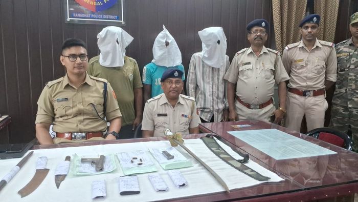 থানায় ধৃতরা