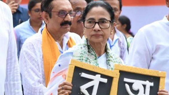 মমতা বন্দ্যোপাধ্যায় 