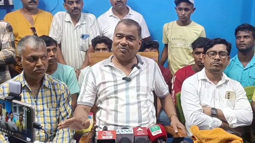  শুভেন্দু-শমীকদের হুঁশিয়ারি রাজ্যের মন্ত্রীর
