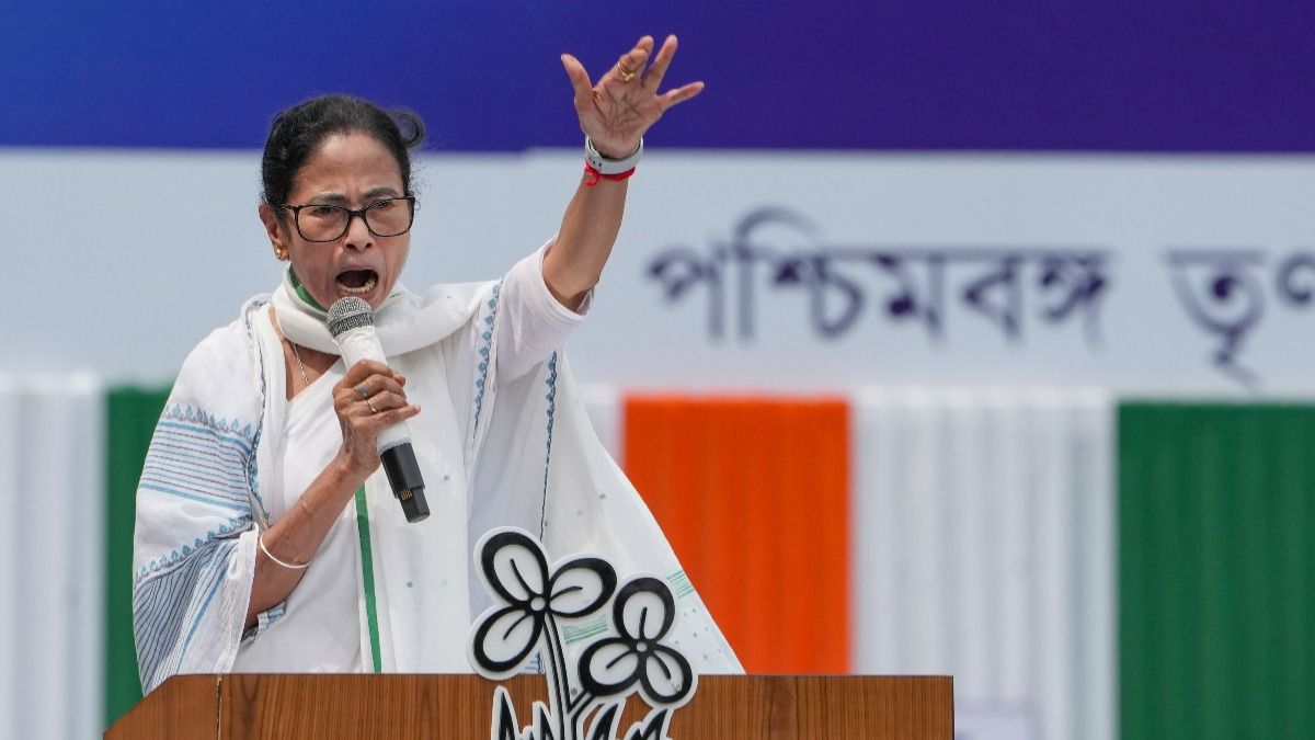  তীব্র প্রতিক্রিয়া দিলেন মুখ্যমন্ত্রী মমতা বন্দ্যোপাধ্যায়