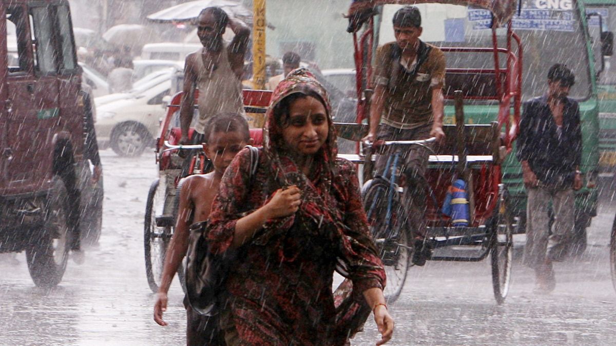 আগামী বৃহস্পতি পর্যন্ত বাংলাজুড়ে ব্যাপক দুর্যোগ, হাওয়া অফিসের বড় আপডেট