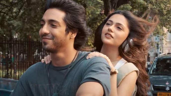 'সাইয়ারা'র আহান-অনীত চুটিয়ে প্রেম করছেন? ডেটিং ঘিরে গুঞ্জন