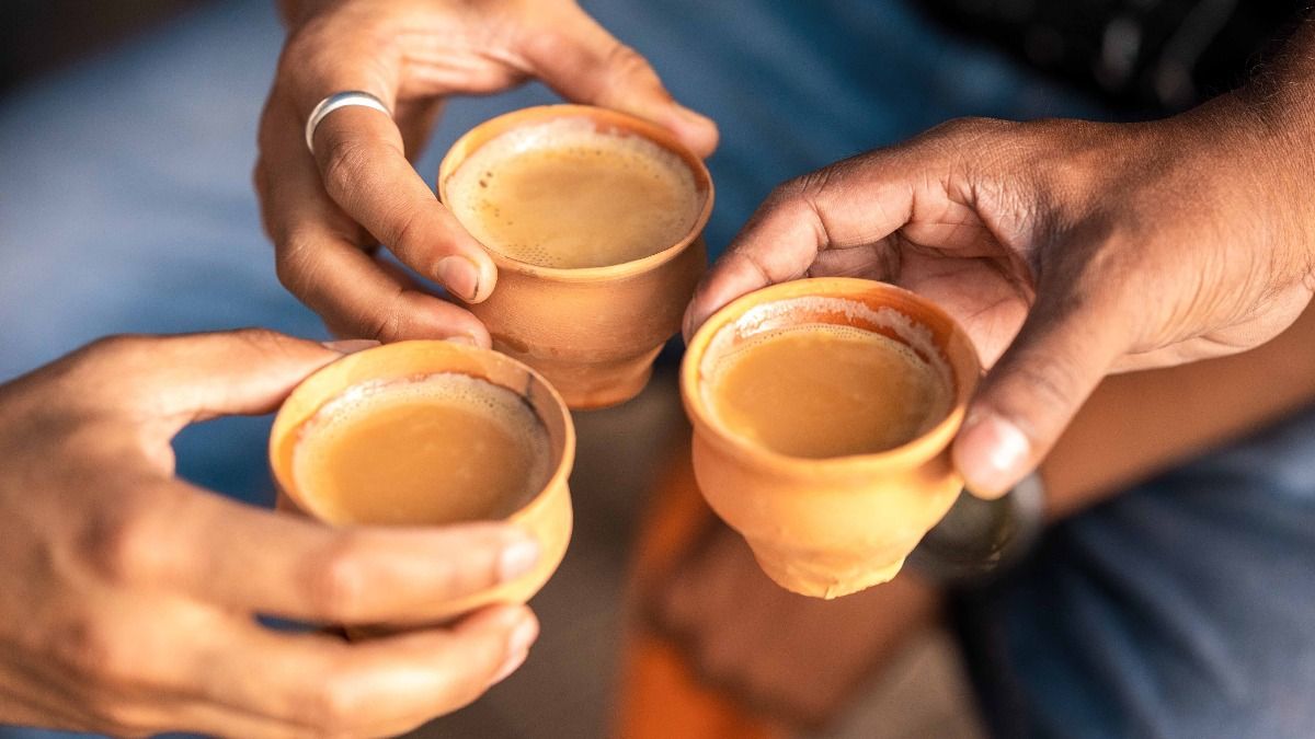 লাঞ্চ বা ডিনারের পর চা খাওয়ার নেশা? জানেন শরীরের ভিতর কী কী ঘটছে?