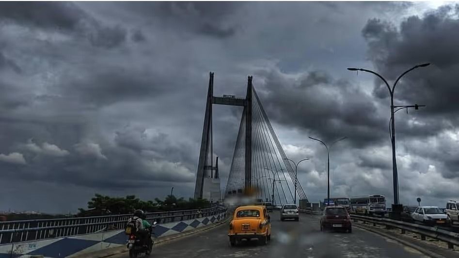 কলকাতার আকাশ।-ফাইল ছবি