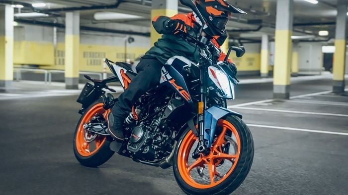 KTM Duke 160: নতুন ১৬০ সিসির ডিউক আনল কেটিএম।