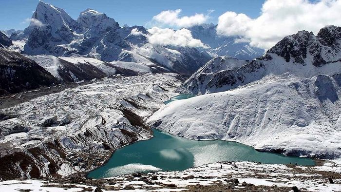 বিপর্যয়ের মধ্যে সুখবর, পুজোর আগেই লাচেনের রাস্তা খুলল