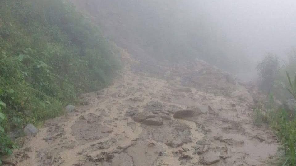 শনিবারও খুলল না সিকিমগামী NH-10, কবে শুরু হবে যাতায়াত?