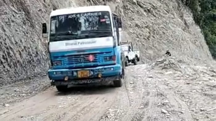 এক সপ্তাহ পরে খুলল, সিকিমগামী ১০ নম্বর জাতীয় সড়ক, খানিকটা স্বস্তি