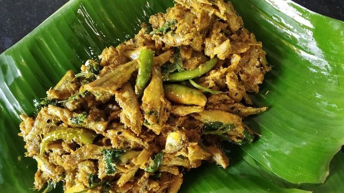 গুঁড়ো মাছের গোটা পাতুরি এভাবে বানালে স্বাদ কখনও ভুলবেন না