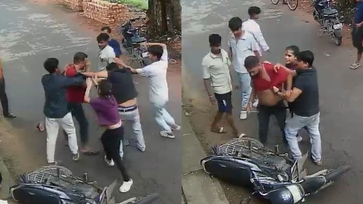 বেলঘরিয়ায় রাস্তায় মদ্যপান, প্রতিবাদী শিক্ষককে কিল-ঘুসি, Video