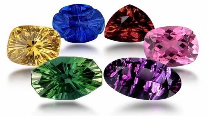 শনিদেবকে বশে আনতে ধারণ করুন এই রত্ন, সব দোষ কেটে যাবে