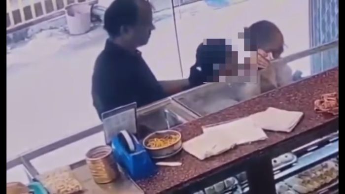 ভাইরাল ভিডিওর দৃশ্য।-ফাইল ছবি