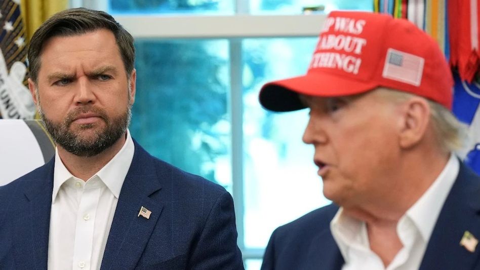 'রাশিয়াকে চাপ দিতে, ভারতের উপর সেকেন্ডারি শুল্ক আরোপ করেছেন ট্রাম্প': জেডি ভ্যান্স 'রাশিয়াকে চাপ দিতে, ভারতের উপর সেকেন্ডারি শুল্ক আরোপ করেছেন ট্রাম্প': জেডি ভ্যান্স