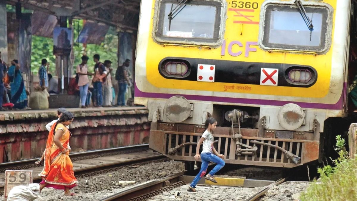 বছরে গড়ে আড়াই হাজার কাটা পড়ছে, বাংলার ৯ স্টেশন বিপজ্জনক, ফেন্সিং চায় RPF
