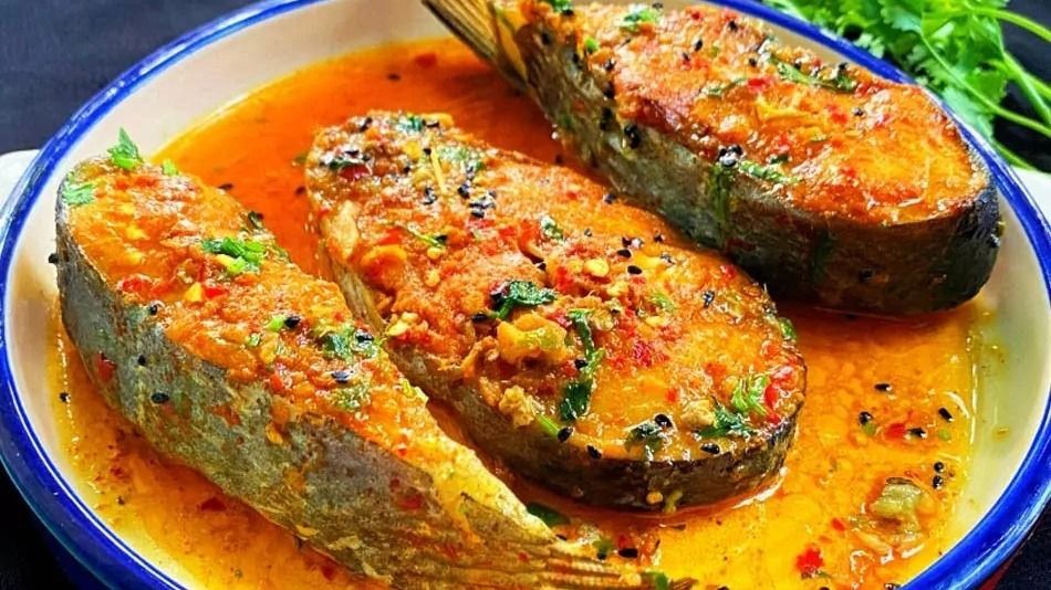 নিয়মিত মাছ খাওয়া ভাল, কিন্তু এই নিয়ম না মানলে বিপদ হতে পারে