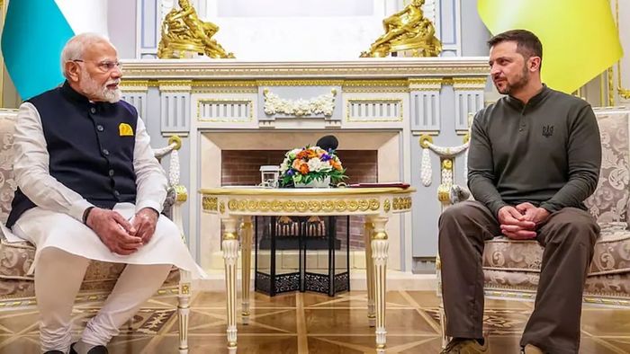 'শান্তি প্রক্রিয়ার সমস্ত প্রয়াস সমর্থন করবে ভারত', জেলেনস্কির সঙ্গে কথা মোদীর