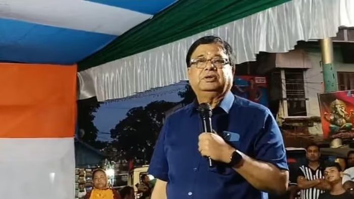 ফের বিতর্কিত উদয়ন গুহ