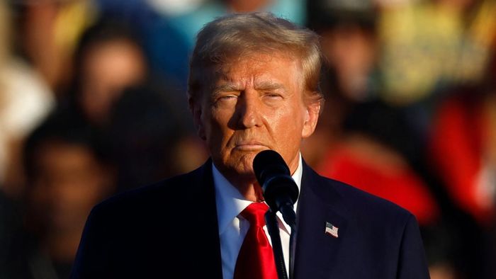 নতুন আমেরিকা জাপান ট্রেড ডিলের সূচনা করলেন মার্কিন যুক্তরাষ্ট্রের প্রেসিডেন্ট।