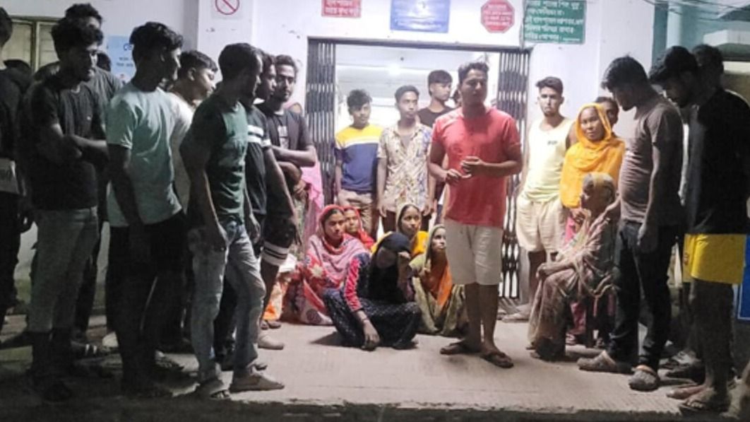 ইঞ্জেকশন দেওয়ার পরই উধাও রোগী, বক্সিরহাট স্বাস্থ্য়কেন্দ্রে তুমুল বিক্ষোভ পরিজনদের