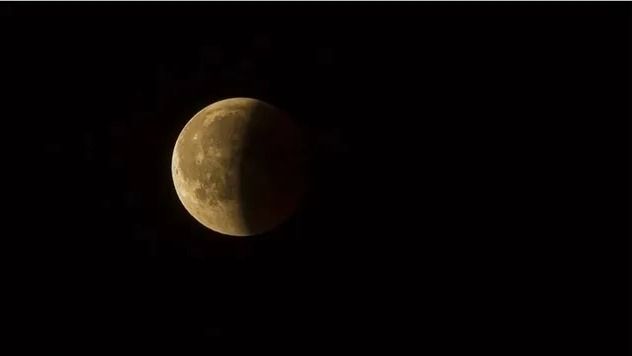 রাত পোহালেই চন্দ্রগ্রহণ, ঘরে শান্তি রাখতে এই কাজগুলি ভুলেও করবেন না