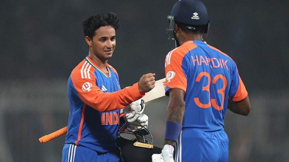 ২৭ বলেই লক্ষ্যপূরণ, ৯ উইকেটে জিতে এশিয়া কাপ শুরু ভারতের ২৭ বলেই লক্ষ্যপূরণ, ৯ উইকেটে জিতে এশিয়া কাপ শুরু ভারতের