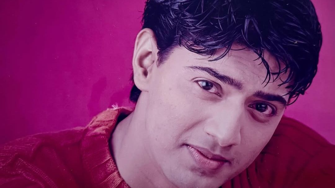 ২০ বছরের জার্নি! প্রথম পোর্টফোলিও শ্যুটের ছবি শেয়ার করে আবেগপ্রবণ দেব 