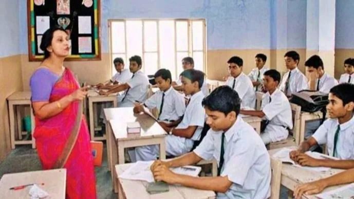 রাজ্যে প্রাথমিকে ২,২০০ পদে ৬ সপ্তাহের মধ্যেই নিয়োগ, নির্দেশ সুপ্রিম কোর্টের
