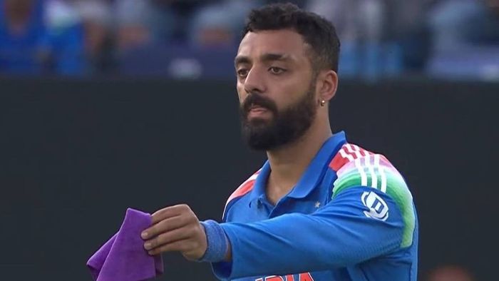 বরুণ চক্রবর্তী