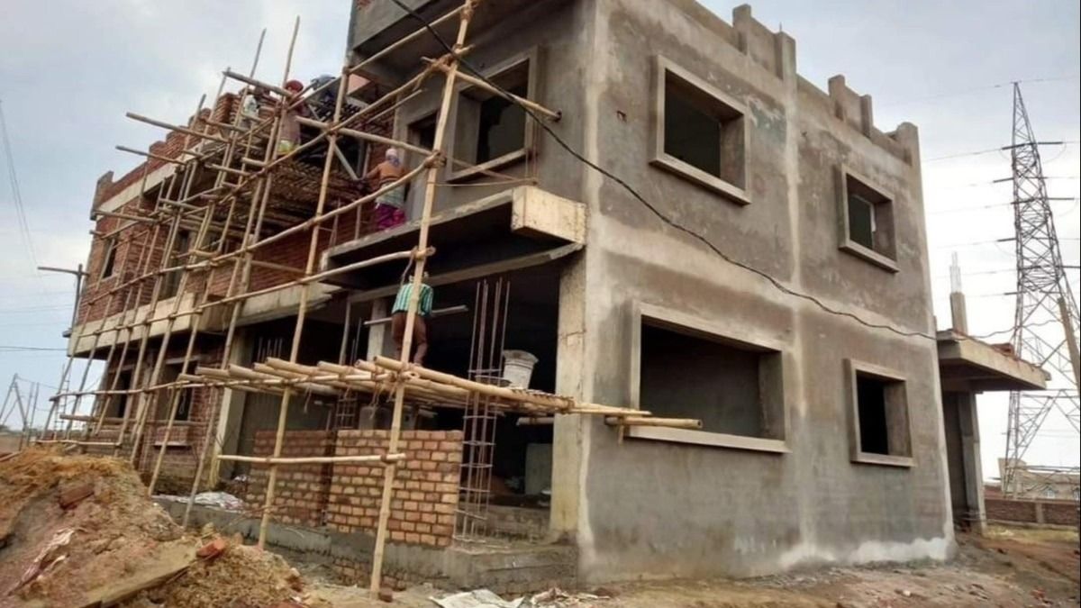 GST কমায় সস্তা বালি, সিমেন্ট থেকে ইট, কম খরচে বানান সাধের বাড়ি