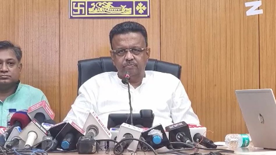 ফ্ল্যাটে যে কোনও নতুন নির্মাণ বা পরিবর্তনে সহ-মালিকদের সম্মতি বাধ্যতামূলক, বড় নির্দেশ ফিরহাদের ফ্ল্যাটে যে কোনও নতুন নির্মাণ বা পরিবর্তনে সহ-মালিকদের সম্মতি বাধ্যতামূলক, বড় নির্দেশ ফিরহাদের