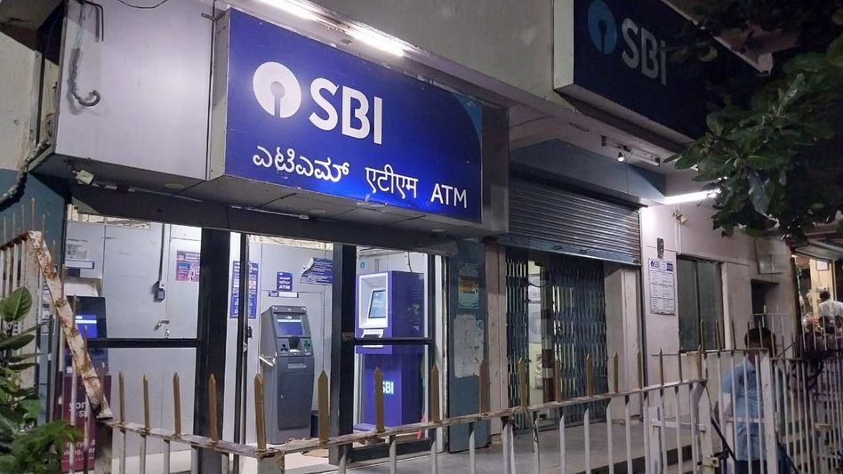 SBI অটো সুইপের নিয়ম পরিবর্তন করেছে... সেভিংস অ্যাকাউন্টে মিলছে FD-এর সুদ! SBI অটো সুইপের নিয়ম পরিবর্তন করেছে... সেভিংস অ্যাকাউন্টে মিলছে FD-এর সুদ!