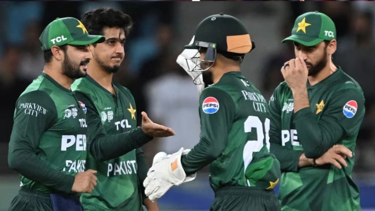 ভারতের বিরুদ্ধে নামার আগে কাঁপছে পাকিস্তান, ব্যাটিং বিপর্যই কারণ? 