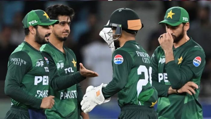 পাকিস্তান ৪১ রানে সংযুক্ত আরব আমিরাতকে হারিয়ে সুপার ফোরে উঠেছে (এপি ছবি)