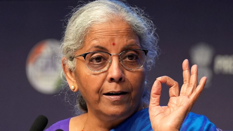 'পুজোয় ইচ্ছেমতো কেনাকাটা করুন', কলকাতায় GST আলোচনাসভায় বললেন নির্মলা 'পুজোয় ইচ্ছেমতো কেনাকাটা করুন', কলকাতায় GST আলোচনাসভায় বললেন নির্মলা